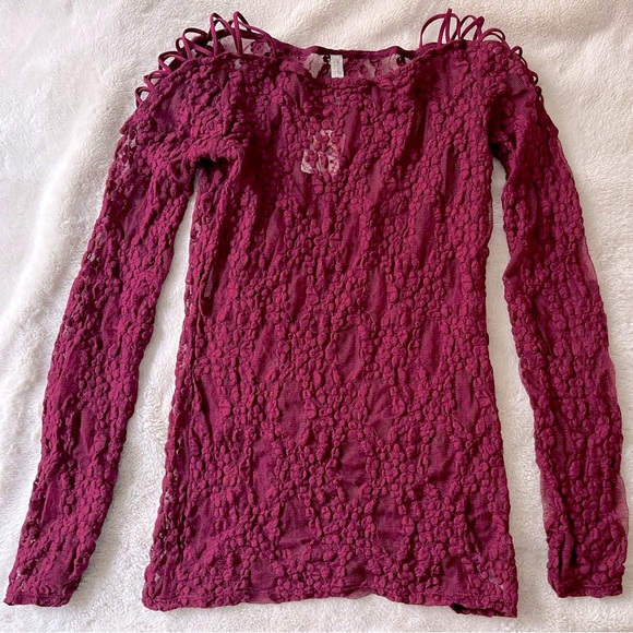 NWT Free People Long Sleeve Top Star Lace Merlot Size M - Picture 3 of 8